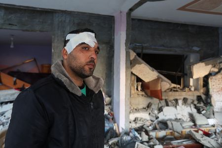 tagreuters.com2024binary_LYNXMPEK0405K-VIEWIMAGE