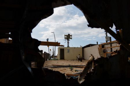 tagreuters.com2024binary_LYNXMPEK05021-VIEWIMAGE