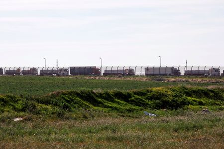 tagreuters.com2024binary_LYNXMPEK070DB-VIEWIMAGE