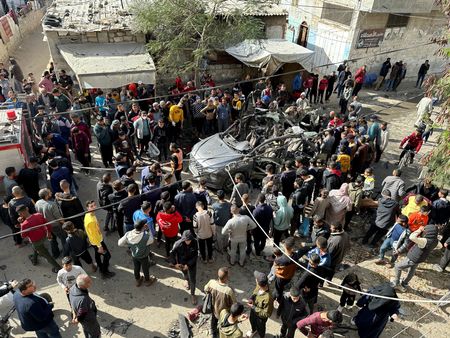 tagreuters.com2024binary_LYNXMPEK070DE-VIEWIMAGE