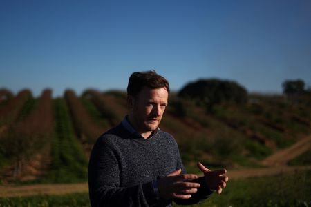 tagreuters.com2024binary_LYNXMPEK08076-VIEWIMAGE