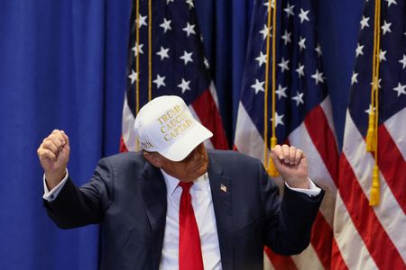 tagreuters.com2024binary_LYNXMPEK0D0C2-VIEWIMAGE