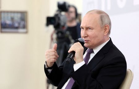 tagreuters.com2024binary_LYNXMPEK160DB-VIEWIMAGE