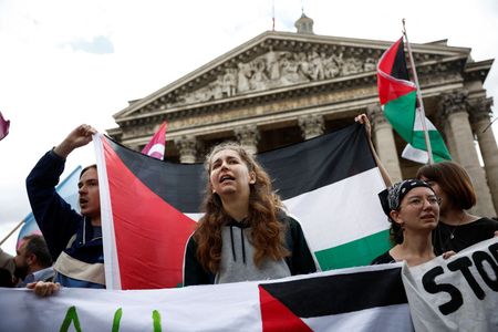 tagreuters.com2024binary_LYNXMPEK420EB-VIEWIMAGE