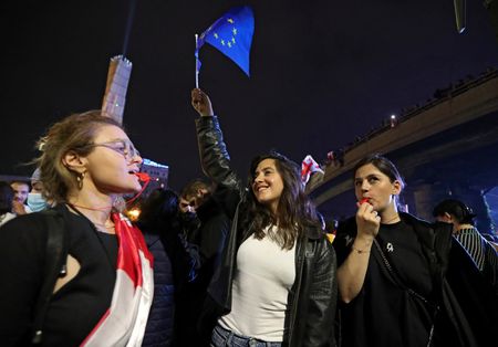 tagreuters.com2024binary_LYNXMPEK420F7-VIEWIMAGE