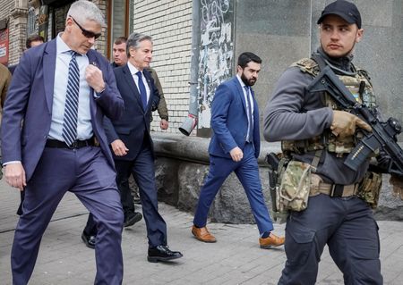 tagreuters.com2024binary_LYNXMPEK4D0N3-VIEWIMAGE