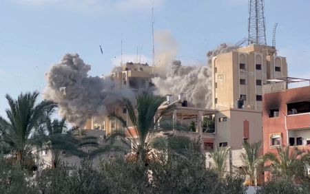 tagreuters.com2024binary_LYNXMPEK6O0BQ-VIEWIMAGE