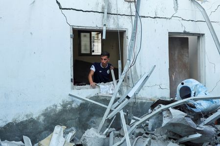 tagreuters.com2024binary_LYNXMPEK7302N-VIEWIMAGE