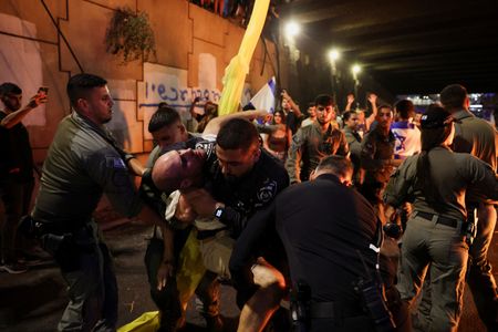 tagreuters.com2024binary_LYNXMPEK81088-VIEWIMAGE