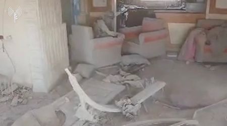 tagreuters.com2024binary_LYNXMPEK9G0SR-VIEWIMAGE