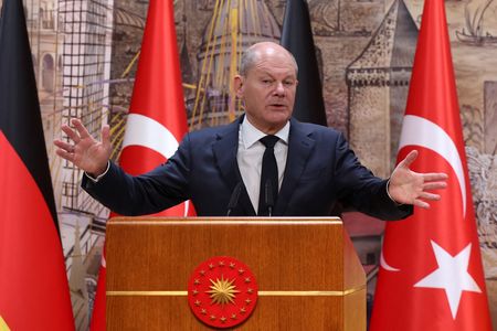 tagreuters.com2024binary_LYNXMPEK9I05V-VIEWIMAGE