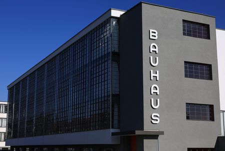 tagreuters.com2024binary_LYNXMPEK9Q026-VIEWIMAGE