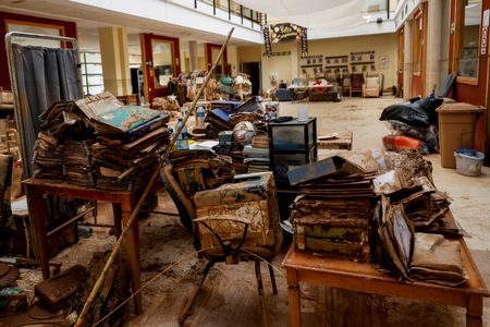 tagreuters.com2024binary_LYNXMPEKA103F-VIEWIMAGE