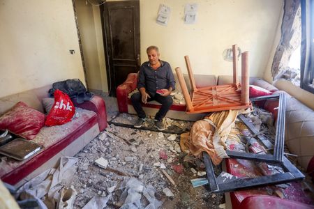 tagreuters.com2024binary_LYNXMPEKA513M-VIEWIMAGE