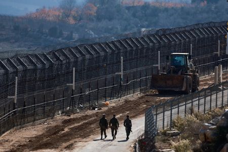 tagreuters.com2024binary_LYNXMPEKB8095-VIEWIMAGE