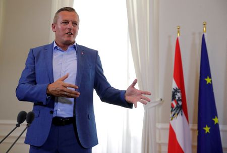 tagreuters.com2024binary_LYNXMPEKBG0QZ-VIEWIMAGE