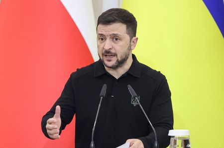 tagreuters.com2024binary_LYNXMPEKBG0SJ-VIEWIMAGE