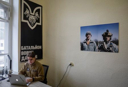 tagreuters.com2024binary_LYNXNPEK1F06T-VIEWIMAGE