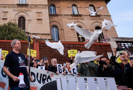 tagreuters.com2024binary_LYNXNPEK1J0QO-VIEWIMAGE