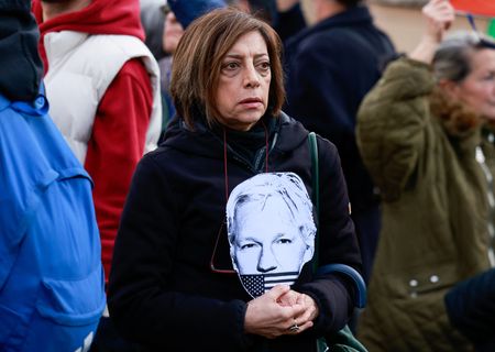 tagreuters.com2024binary_LYNXNPEK1J0QV-VIEWIMAGE