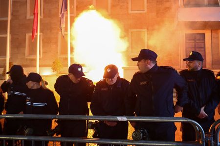 tagreuters.com2024binary_LYNXNPEK1J0RH-VIEWIMAGE