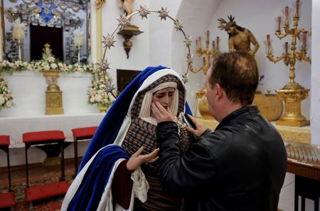 tagreuters.com2024binary_LYNXNPEK1P0N8-VIEWIMAGE