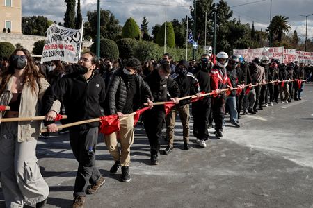 tagreuters.com2024binary_LYNXNPEK270OP-VIEWIMAGE