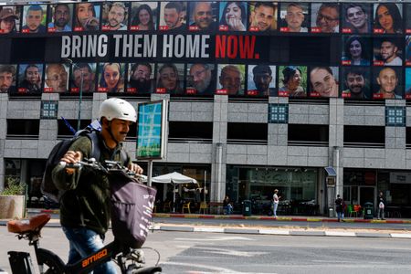 tagreuters.com2024binary_LYNXNPEK2H0IK-VIEWIMAGE