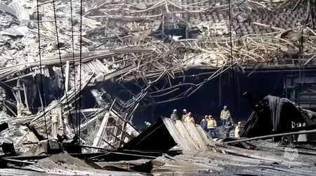 tagreuters.com2024binary_LYNXNPEK2N04S-VIEWIMAGE