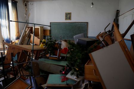 tagreuters.com2024binary_LYNXNPEK390DJ-VIEWIMAGE