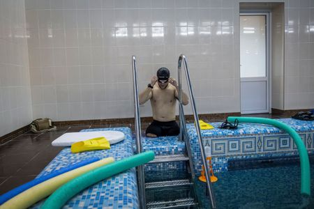 tagreuters.com2024binary_LYNXNPEK3A0AC-VIEWIMAGE