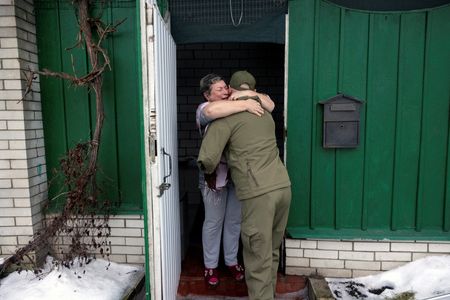 tagreuters.com2024binary_LYNXNPEK3A0AG-VIEWIMAGE