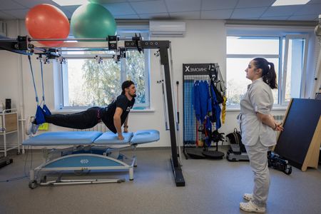 tagreuters.com2024binary_LYNXNPEK3A0AN-VIEWIMAGE