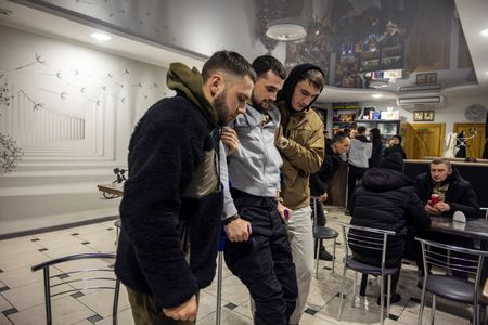 tagreuters.com2024binary_LYNXNPEK3A0BJ-VIEWIMAGE