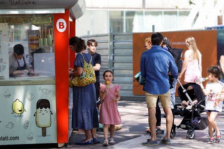 tagreuters.com2024binary_LYNXNPEK3C06I-VIEWIMAGE