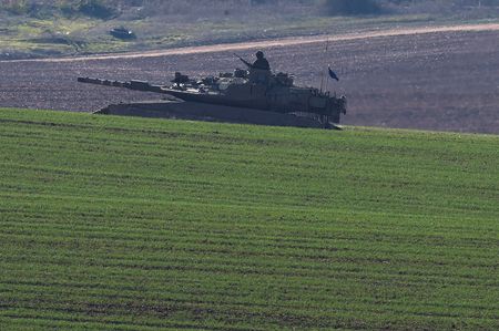 tagreuters.com2025binary_LYNXMPEL0105K-VIEWIMAGE