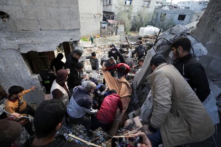 tagreuters.com2025binary_LYNXMPEL03030-VIEWIMAGE