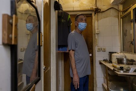 tagreuters.com2025binary_LYNXMPEL050V4-VIEWIMAGE