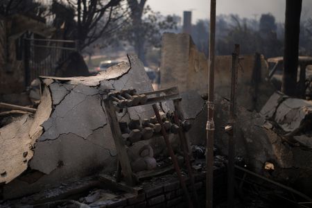 tagreuters.com2025binary_LYNXMPEL070V7-VIEWIMAGE