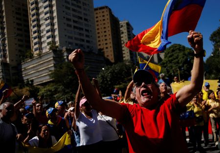 tagreuters.com2025binary_LYNXMPEL080P0-VIEWIMAGE