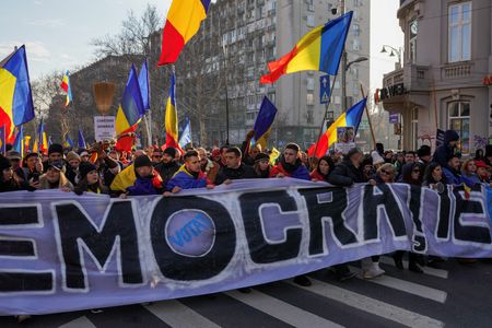 tagreuters.com2025binary_LYNXMPEL0B07N-VIEWIMAGE