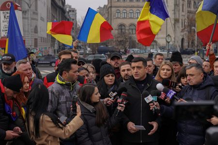 tagreuters.com2025binary_LYNXMPEL0B07R-VIEWIMAGE