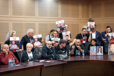 tagreuters.com2025binary_LYNXMPEL0C0F9-VIEWIMAGE