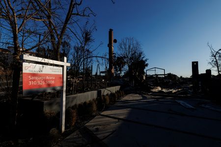 tagreuters.com2025binary_LYNXMPEL0C0RJ-VIEWIMAGE