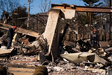 tagreuters.com2025binary_LYNXMPEL0D112-VIEWIMAGE