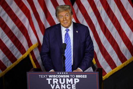 tagreuters.com2025binary_LYNXMPEL0E0BC-VIEWIMAGE