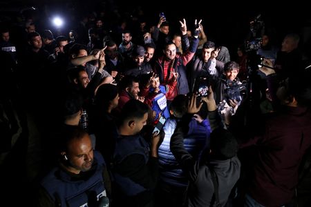 tagreuters.com2025binary_LYNXMPEL0E0ZF-VIEWIMAGE