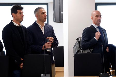 tagreuters.com2025binary_LYNXMPEL120CI-VIEWIMAGE