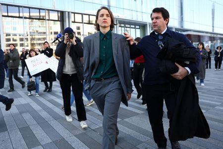 tagreuters.com2025binary_LYNXMPEL120HQ-VIEWIMAGE