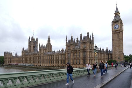 tagreuters.com2025binary_LYNXMPEL120R0-VIEWIMAGE